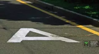 На спецполосу в Алматы хотят впустить таксистов