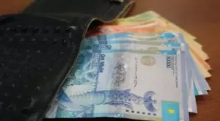 Глава выездной комиссии Минфина задержан за взятку в 4,6 миллиона тенге в Карагандинской области