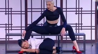 Карагандинец продолжает успешно выступать в шоу "Танцы" на ТНТ