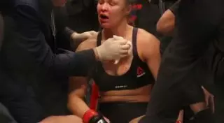 Роузи проведет свой следующий после сенсационного проигрыша бой в 2016 году