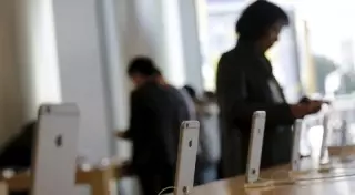 Врачи рекомендуют оборудовать гаджеты фильтрами для защиты от излучения