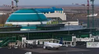 Из-за терактов в Париже в аэропорту Астаны усилили контроль безопасности