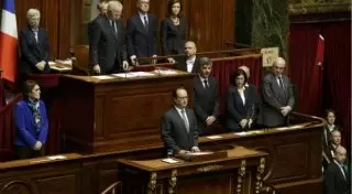 Режим ЧП во Франции продлят на несколько месяцев