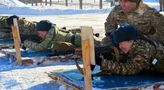 Уровень огневой подготовки проверили у военнослужащих Минобороны РК