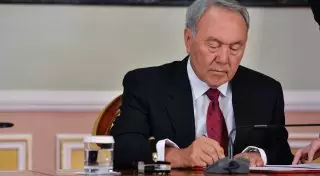 Назарбаев подписал новый Трудовой кодекс