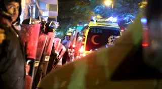 Автомобиль у отеля на Синае подорвал смертник - СМИ