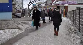 Более ста человек получили травмы из-за гололеда в Кокшетау