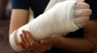 250 человек обратились за помощью к медикам из-за гололеда в Астане