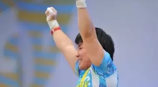 Штангистка Жазира Жапаркул выиграла "серебро" ЧМ в Хьюстоне