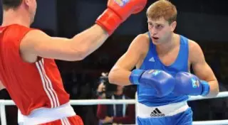 Казахстанский боксер выйдет на ринг в андеркарде боя Кличко - Фьюри