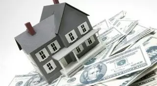 Жилье подешевеет в долларах на 20-30 процентов - эксперты