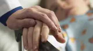 Врачи рассказали о состоянии пострадавших детей после инцидента в школе Алматы