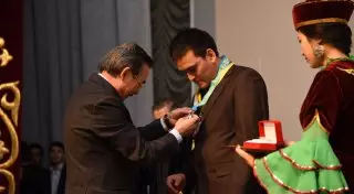 Спасшего пассажиров трамвая в Алматы афганского студента признали "Гордостью университета"