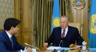 Президент принял председателя правления холдинга "Байтерек"