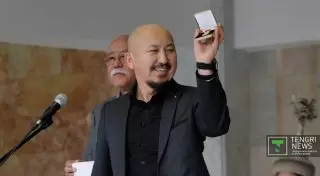 Медали с изображением Кастеева вручили художникам в Алматы