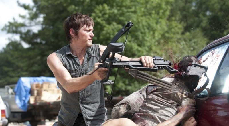 Норман Ридус. Кадр из сериала "Ходячие мертвецы"