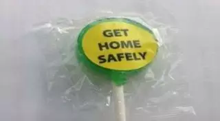 Раздавать леденцы для предотвращения драк в ночных клубах собираются в Ирландии