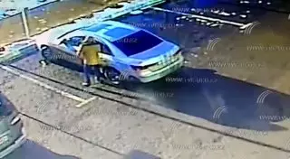 Камера наблюдения записала дерзкое ограбление в Шымкенте