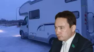 Казахстанский депутат провел выходные в машине и чуть не замерз