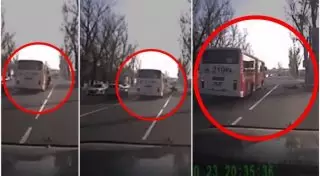 Транспортники разъяснили видео с "выпавшим" из автобуса мужчиной в Алматы