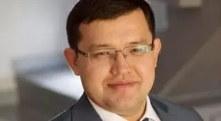 Худайбергенов не верит заявлению главы Нацбанка о невмешательстве в валютный рынок