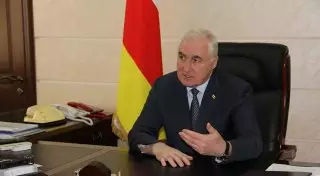 Президент Южной Осетии предложил переименовать страну