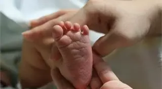 60-летнюю женщину осудили за продажу новорожденных в Шымкенте