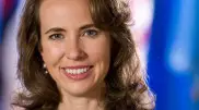 Конгрессмена США Габриэль Гиффордс отключили от дыхательного аппарата