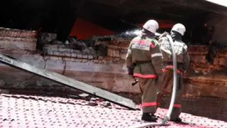 В Алматы на улице Ауэзова произошел пожар