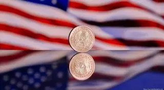 Курс доллара к тенге обновляет 10-месячный минимум