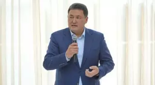 Акима Булата Бакауова арестовали на два месяца