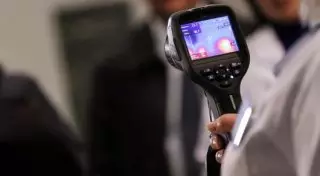 Крупнейшие аэропорты мира ввели проверку пассажиров из Китая в связи с коронавирусом