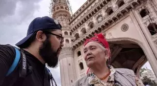 "Қайтатын кезде теракт болды" - анасымен 126 күн саяхаттаған қазақстандық блогер