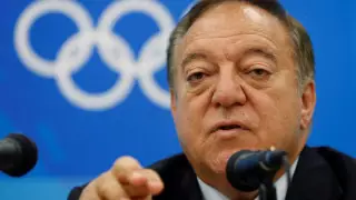 Главу Международной федерации тяжелой атлетики отстранили от работы