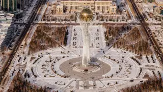 Какой вид открывается с крыши "Абу-Даби Плаза" в Нур-Султане