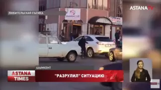 Мальчик "разрулил" пробку в Шымкенте