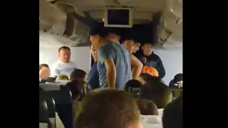 Самолет посадили в Шымкенте, чтобы высадить дебоширов