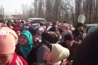 Около 4 тысяч человек пересекли кыргызско-казахстанскую границу - СМИ