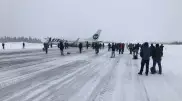 Самолет c 88 пассажирами сел "на брюхо" в Коми