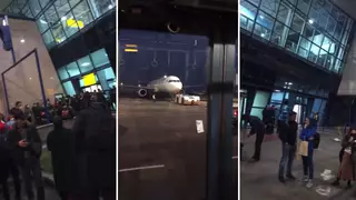 Аэропорт эвакуируют в Алматы