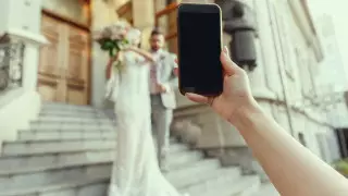 Супругов из Калининграда обвинили в госизмене из-за видео со свадьбы