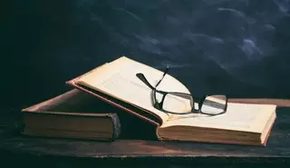 Казахский алфавит 30-летней давности показали лингвисты