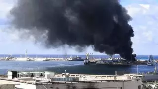 Турецкий корабль с оружием атаковали в Ливии - СМИ