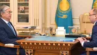 Токаев поручил Абаеву поддержать казахстанские СМИ