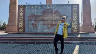 В снежную бурю попал путешественник, три года шедший из Японии в Казахстан