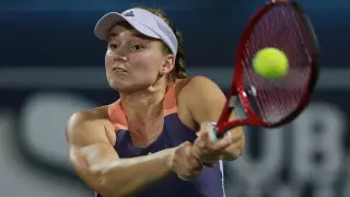 Первая ракетка Казахстана продолжает творить историю