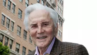 Звезда Голливуда Кирк Дуглас оставил детей без наследства