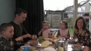 Семья из Нидерландов назвала детей Бериком, Аяной и Сауле