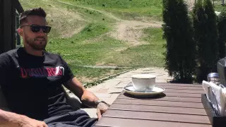 "Екі көліктің бірі - Porsche мен Range Rover". Польшалық футболшы Қазақстан туралы не айтты?