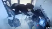 Кража из ресторана попала на видео в Актау